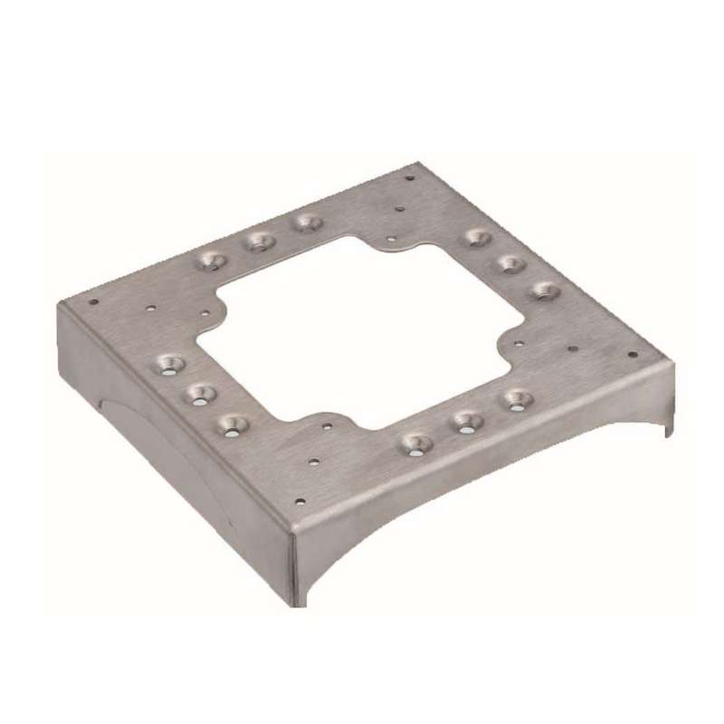 Connect Цоколь для соединения напольного кабель-каналала с 2 перфорациями 85x18мм и 2 вырезами 130х18мм алюминий (KTA822-8)