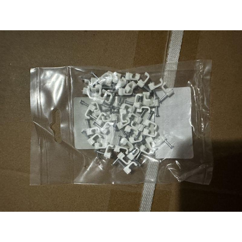 Volsten V02-6W-2-06-050 (Скоба пластиковая плоская 6 мм (50шт.))