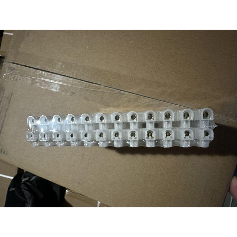 Volsten V02-9W-PE-030 (Зажим контактный винтовой PE 30A 6,0-16 мм.кв. белый)