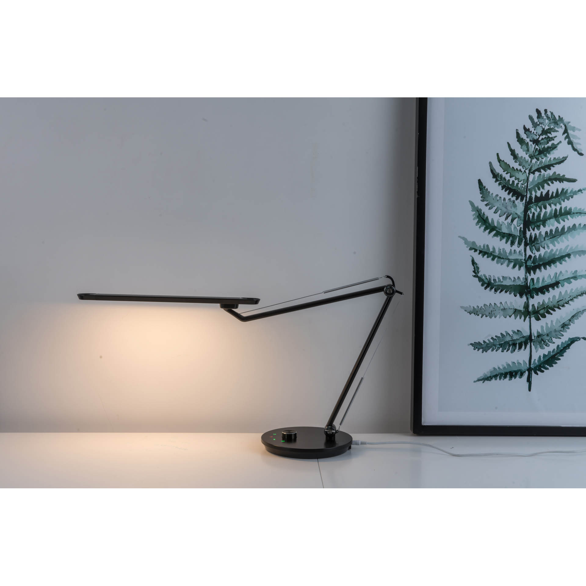 Camelion KD-842 C02 черный LED (Свт-к наст.,13 Вт,230В, 900лм,сенс, рег.ярк, цвет.темп)