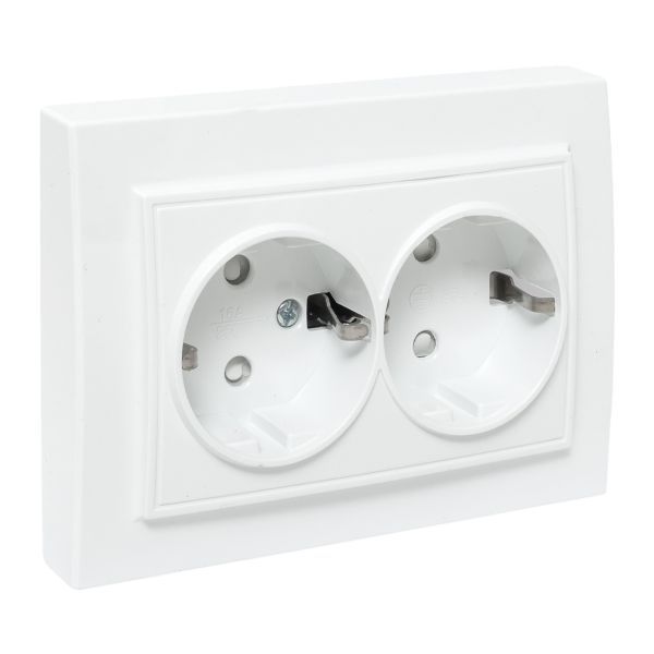Розетка 2-м СП Минск 16А IP20 с заземл. защ. шторки бел. Basic EKF ERR16-128-100