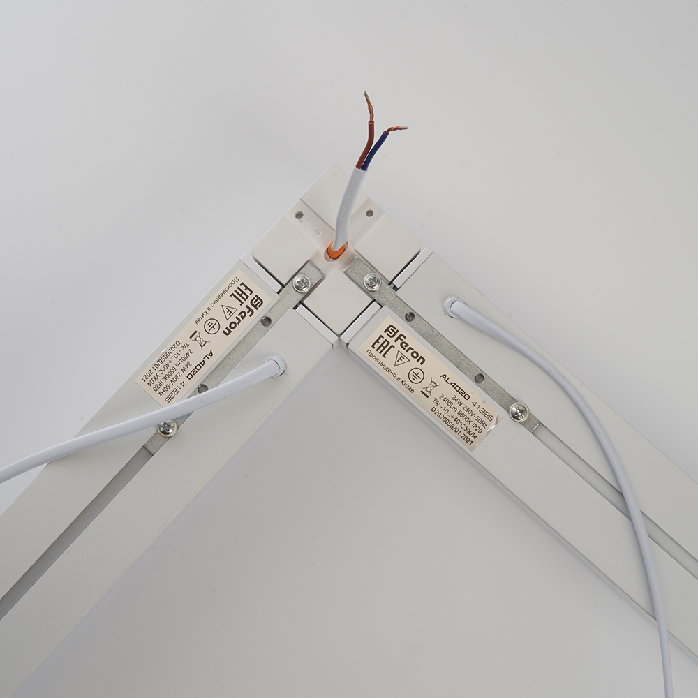 Светильник светодиодный линейный Feron AL4020 IP20 24W 6500K, рассеиватель матовый в алюминиевом корпусе, белый 1180*50*55мм
