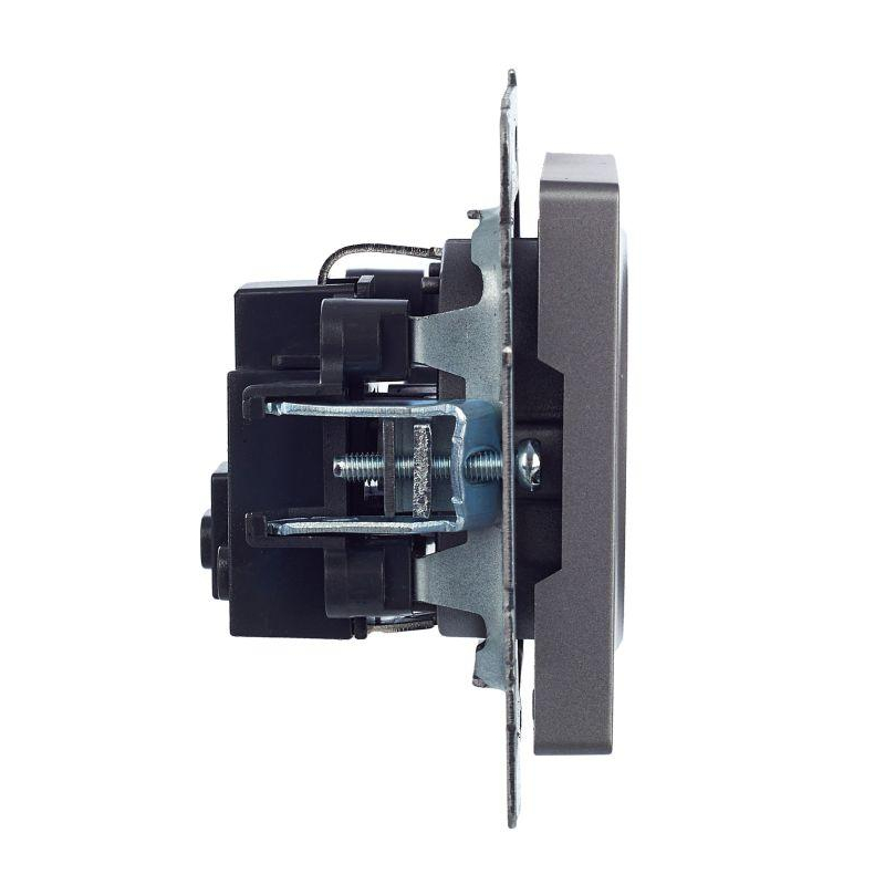 BRITE Розетка 1-местная с заземлением без защитных шторок 16А РС11-1-0-БрС сталь IEK