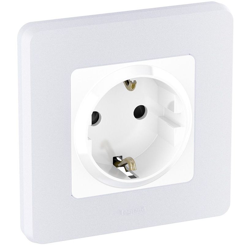 Механизм розетки 1-м СП Inspiria 16А IP20 250В 2P+E защ. шторки немецк. стандарт бел. Leg 673730