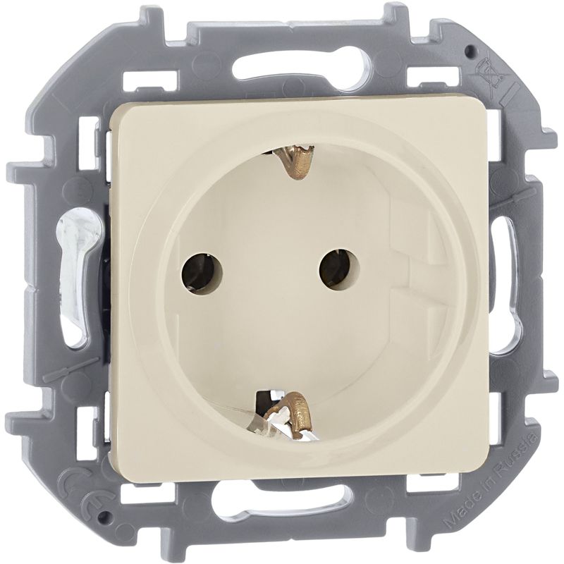 Механизм розетки 1-м СП Inspiria 16А IP20 250В 2P+E защ. шторки немецк. стандарт сл. кость Leg 673731