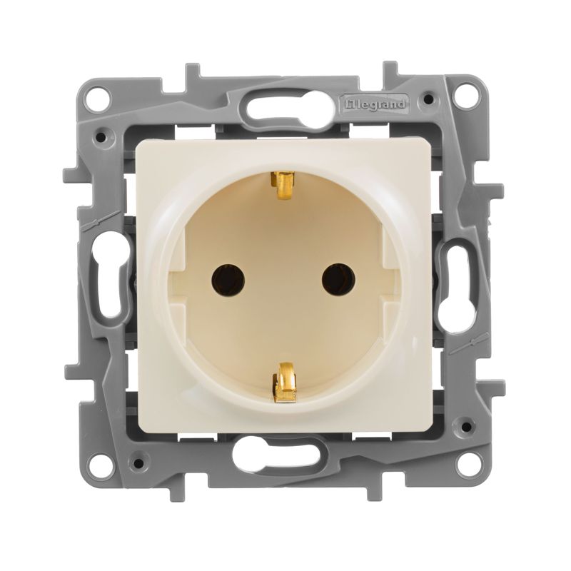 Механизм розетки 1-м СП Etika 16А IP20 250В 2P+E с заземл. немецк. стандарт винт. клеммы сл. кость Leg 672321
